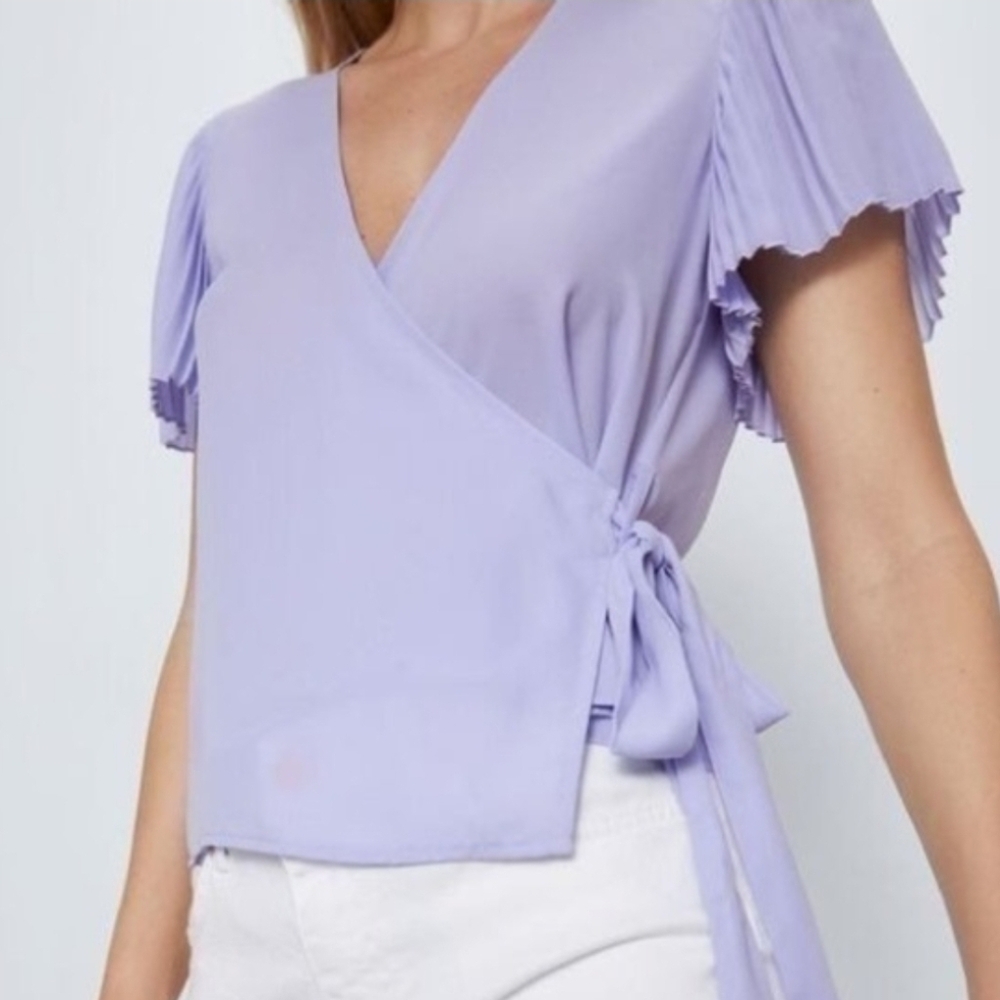 NWOT ZARA Wrap Blouse V-Neck Pleated Style Sleeves Lavander Chiffon Top Size M